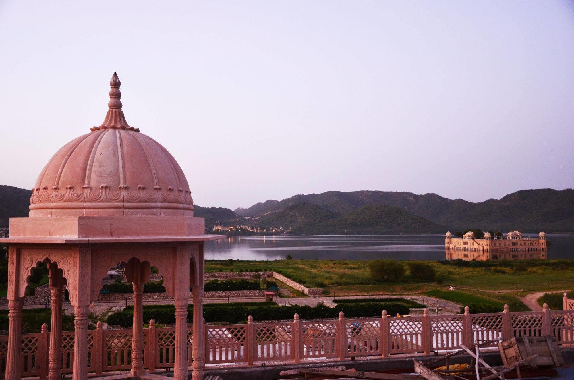 The Jal Mahal Hotell Jaipur Exteriör bild